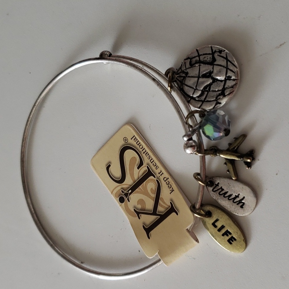 World Travel Expandable Charm Bracelet - KIS 2016 #160053